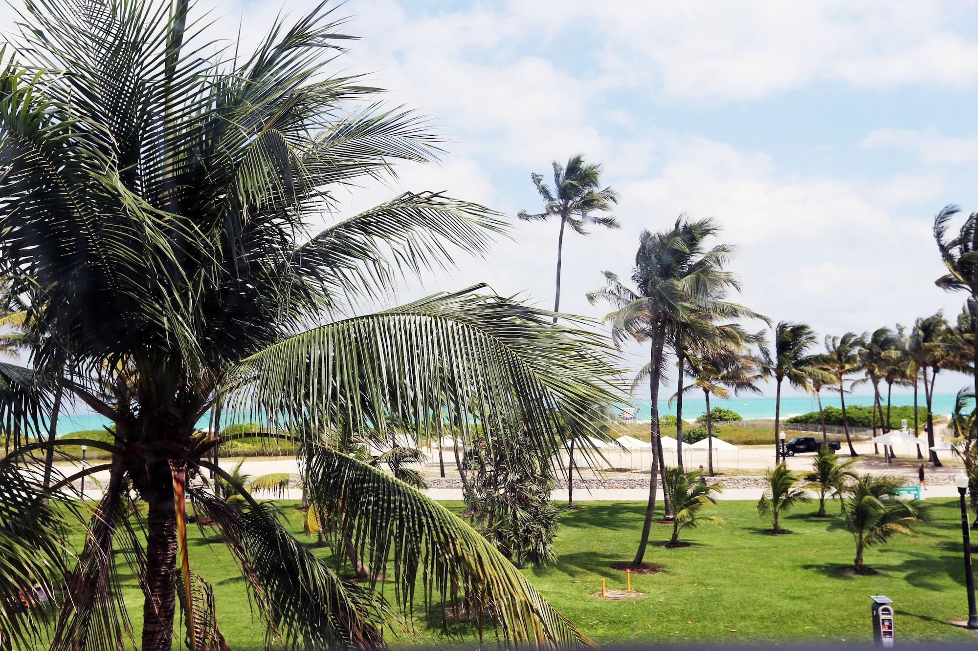 Cavalier South Beach Hotel Miami Beach Exterior photo